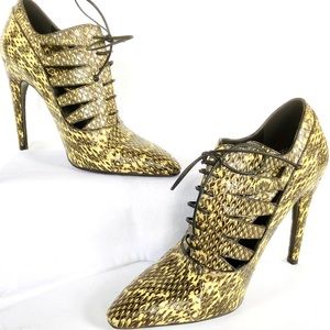 Bottega Veneta snakeskin yellow black lace up boots 38